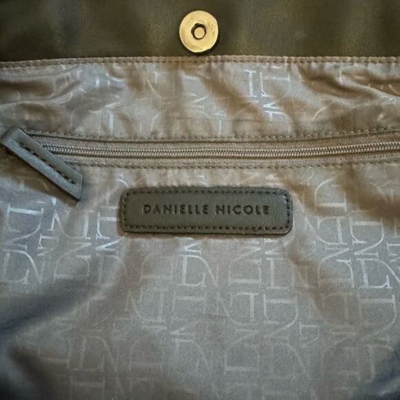 Danielle Nicole Hudson Tote Bag in Black and White Plaid EUC - Picture 12 of 15
